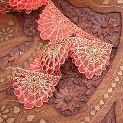 〔メーター売り〕チロリアンテープ　メーター売 - 金糸が美しい　更紗模様のゴータ刺繍〔幅:約4cm〕 - ステンドグラス - サブ3