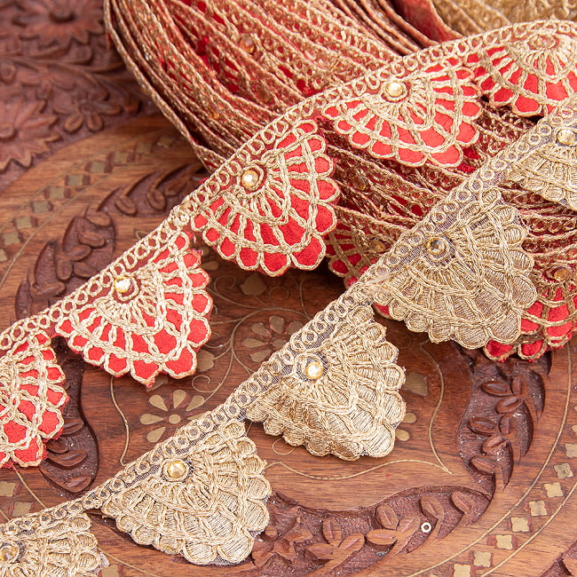チロリアンテープ　メーター売 - 金糸が美しい　更紗模様のゴータ刺繍〔幅:約4cm〕 - ステンドグラス 1