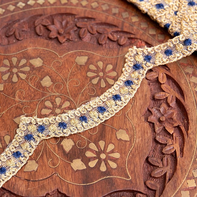 チロリアンテープ　メーター売 - 金糸が美しい　更紗模様のゴータ刺繍〔幅:約1.5cm〕 - ポンポン 15 - 8：ネイビー