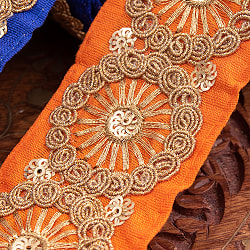 〔メーター売り〕チロリアンテープ　メーター売 - 金糸が美しい　更紗模様のゴータ刺繍〔幅:約4.8cm〕 - コナーラク - サブ2