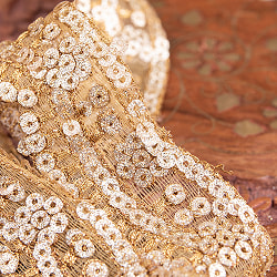 約9m チロリアンテープ ロール売 - 金糸が美しい　更紗模様のゴータ刺繍〔幅:約3cm〕 - ラメ付きスパンコール - サブ2