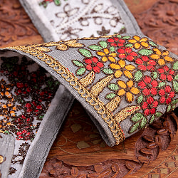 【極太幅8cm】 チロリアンテープ　メーター売 - 金糸が美しい　更紗模様のゴータ刺繍  - 満開 - サブ4