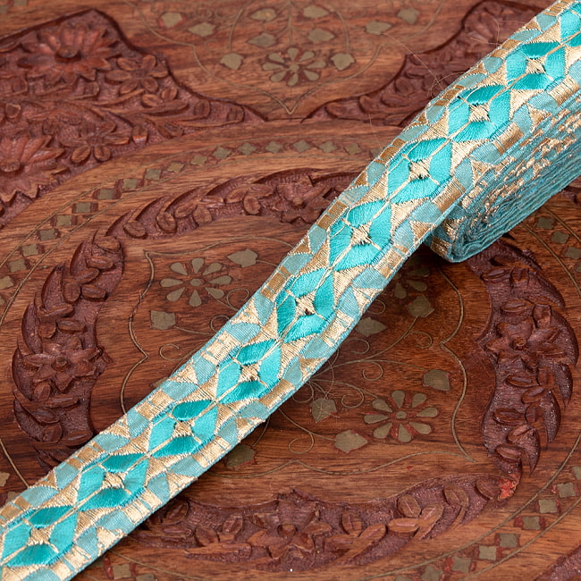 チロリアンテープ　メーター売 - 金糸が美しい　更紗模様のゴータ刺繍  〔幅:約3cm〕 ひし形の選択用写真