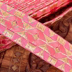 チロリアンテープ　メーター売 - 金糸が美しい　更紗模様のゴータ刺繍  〔幅:約3cm〕 ひし形 - サブ2