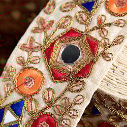 約9m チロリアンテープ ロール売  〔各色あり〕チロリアンテープ - 金糸が美しい　ミラーワーク刺繍〔幅:約6.5cm〕 - サブ3