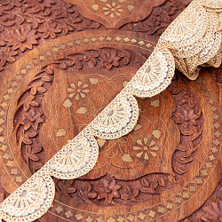 チロリアンテープ　メーター売 - 金糸が美しい　更紗模様のゴータ刺繍〔幅:約3cm〕 - 舞扇の商品写真