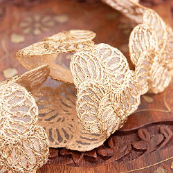 約9m チロリアンテープ ロール売 - 金糸が美しい　更紗模様のゴータ刺繍〔幅:約4cm〕 - プルメリア - サブ4