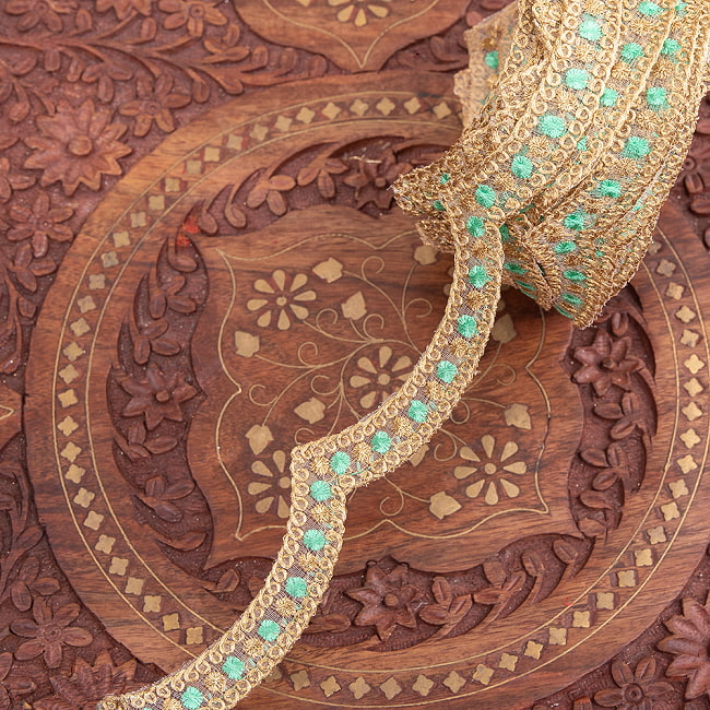 約9m チロリアンテープ ロール売 - 金糸が美しい　更紗模様のゴータ刺繍〔幅:約1.5cm〕 - ポンポン 14 - 7：ミント