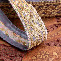 約9m チロリアンテープ ロール売 - 金糸が美しい　更紗模様のゴータ刺繍〔幅:約4.2cm〕 - 飛翔 - サブ2