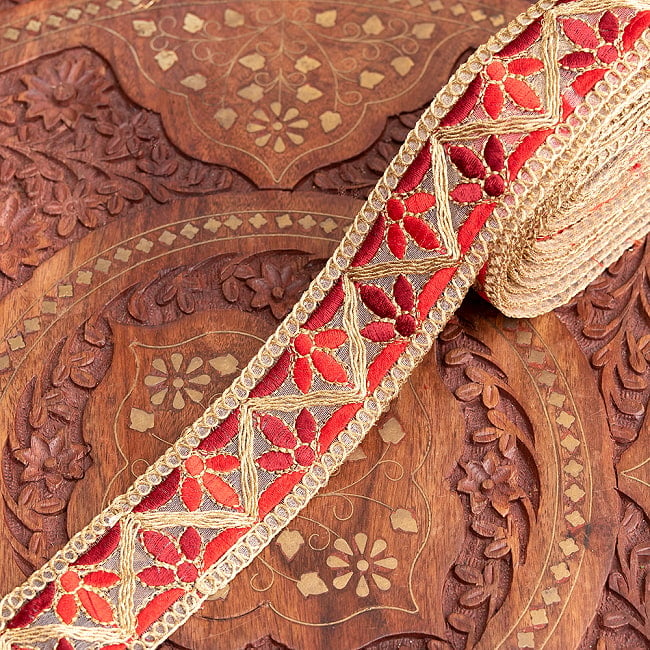 チロリアンテープ　メーター売 - 金糸が美しい　更紗模様のゴータ刺繍  〔幅:約4cm〕 - みつ葉の選択用写真