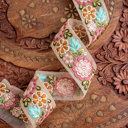 【全6色】チロリアンテープ　メーター売 - 金糸が美しい　　更紗模様のゴーダ刺繍〔幅:約3.7cm〕 - レトロフラワー - サブ4