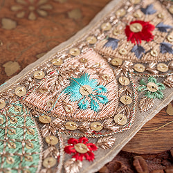 チロリアンテープ　メーター売 - 金糸が美しい　　更紗模様のゴーダ刺繍〔幅:約5.3cm〕 - マカロンカラーなフラワー刺繍 - サブ3