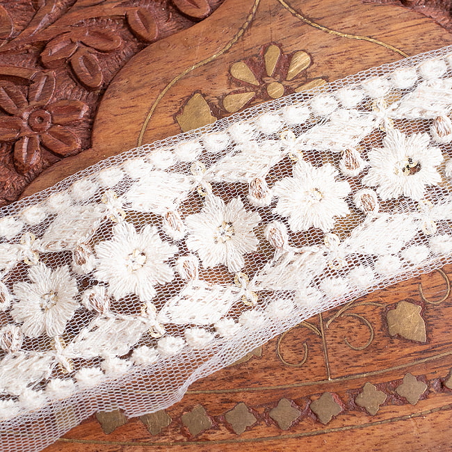 チロリアンテープ　メーター売 - 柔らかなコットンに金糸が美しい　　スパンコールとゴーダ刺繍〔幅:約.3.8cm〕 - お花とダイヤ 6 - 裏面はこちら