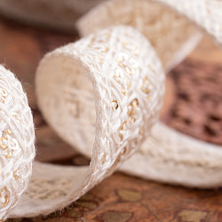 チロリアンテープ　メーター売 - 柔らかなコットンに金糸が美しい　　スパンコールとゴーダ刺繍〔幅:約3.5cm〕 - お花と格子 - サブ5