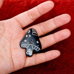 水牛の角ボタン[5個セット] - 約4cm ×約3cmきのこ - サブ4