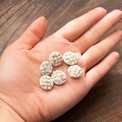 【6個入】インドの小さなくるみボタン　お花 - サブ5