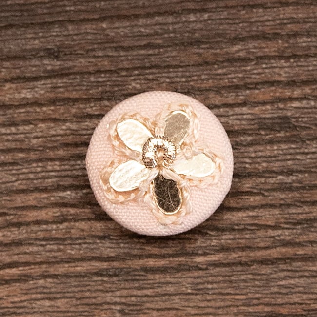 【6個入】インドの小さなくるみボタン　キラキラお花 7 - No.4　ベビーピンク