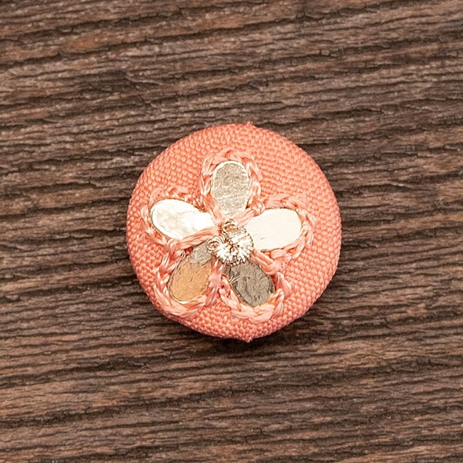 【6個入】インドの小さなくるみボタン　キラキラお花 8 - No.5　サーモンピンク