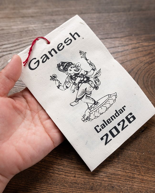 【2026年度版】手のひらサイズのネパールのカレンダー ガネーシャ 4 - かわいい手のひらサイズです
