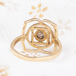 天然石が入ったチャクラリング　ムーラダーラ - サブ4