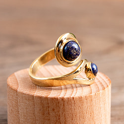 【安心のフリーサイズ】インド伝統　天然石のゴールドリング - サブ3