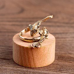 【安心のフリーサイズ】大ぶりな双金魚リング -八吉祥- - サブ3