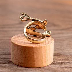 【安心のフリーサイズ】大ぶりな双金魚リング -八吉祥- - サブ4