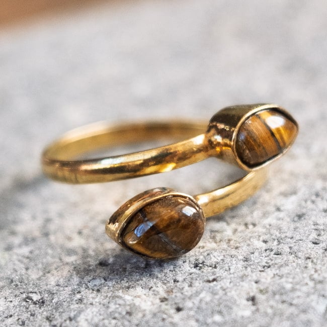 【嬉しいフリーサイズ】天然石のシンプルリング-雫 12 - 3：タイガーアイ