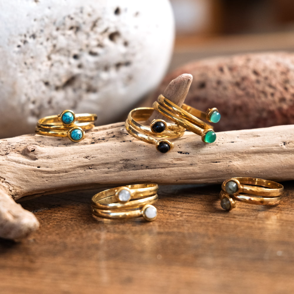 【嬉しいフリーサイズ】天然石のシンプルリング-ダブル4枚目の説明写真です