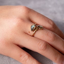 【嬉しいフリーサイズ】天然石のシンプルリング-クルクル - サブ3