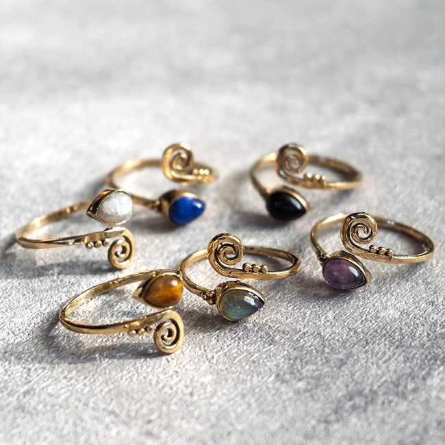 【嬉しいフリーサイズ】天然石のシンプルリング-クルクル 9 - 色違いで集めたくなる可愛らしさ