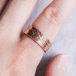 【自由に選べる3個セット】インドの純銅製リング 指輪 更紗デザイン アーユルヴェーダやプージャで人気の銅の写真