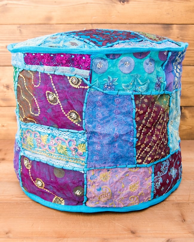 インド・プフ　ラジャスタン刺繍布製のパッチワーククッションカバー - 水色の写真クッションカバー,パッチワーク,クッション,クッションチェア,プフ,スツール,オットマン,ラジャスタン