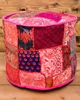 インド・プフ　ラジャスタン刺繍布製のパッチワーククッションカバー - ピンクの商品写真