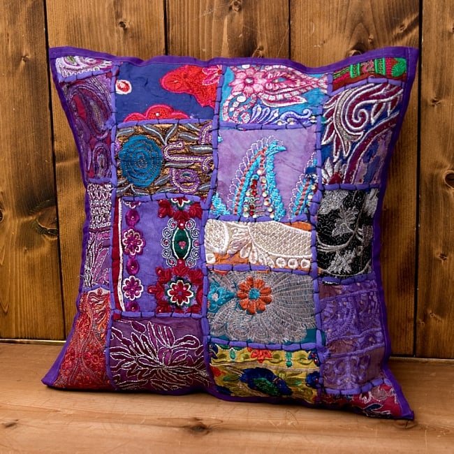  【ラジャスタン刺繍】クッションカバー 紫系アソートの写真ラジャスタン,刺繍,アンティーク,クッション