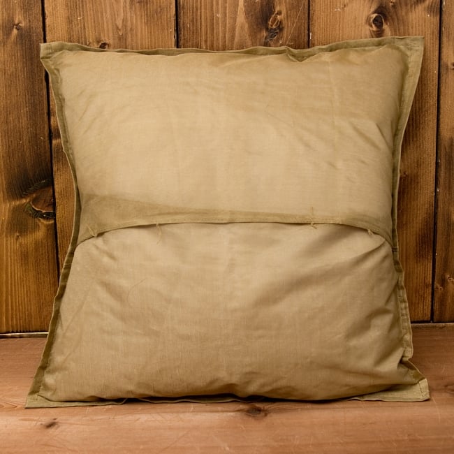 【ラジャスタン刺繍】クッションカバー カーキ系アソート 5 - 裏面はジップ等はなくシンプルな作りです^^