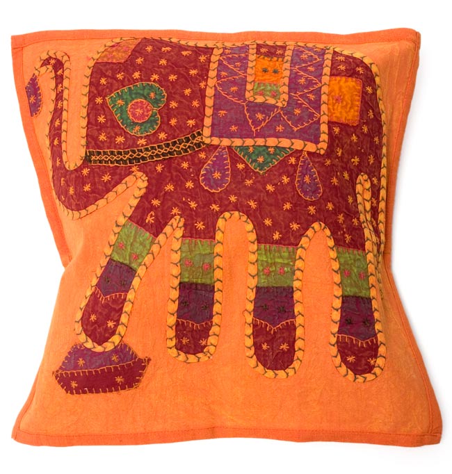象さんモチーフの手縫いクッションカバー 【オレンジ】の写真