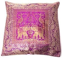 ゴールド刺繍の角型クッションカバー【紫色】の商品写真