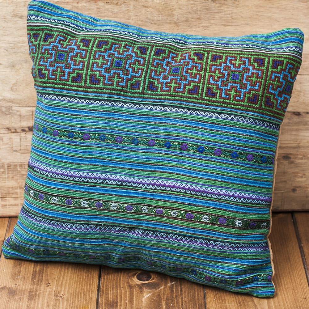 モン族刺繍の高級クッションカバー - 青 [クッション同梱品] の通販