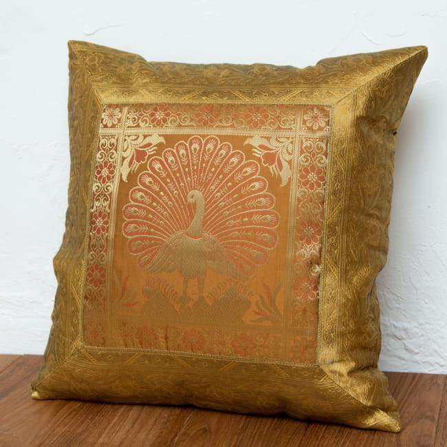 金糸入りのインド伝統柄クッションカバー 駱駝と孔雀 9 - 選択6：クジャク-ゴールド