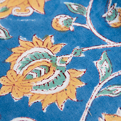 ボタニカル柄の木版染めクッションカバー - サブ5