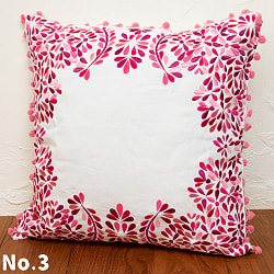 フラワーフレームのポンポン付きクッションカバー - サブ4