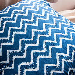 インディゴブルーの伝統藍染め クッションカバー - サブ3