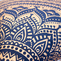 ゴールド曼荼羅プリントのクッションカバー - サブ2