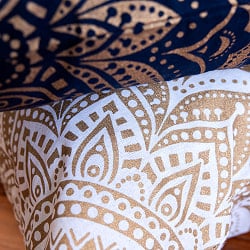 ゴールド曼荼羅プリントのクッションカバー - サブ3