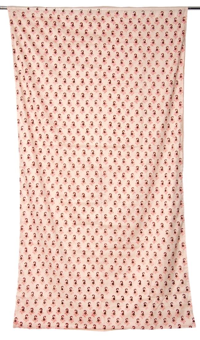 【裏地付き】インドのコットンカーテン【花柄】 - ライトベージュの写真