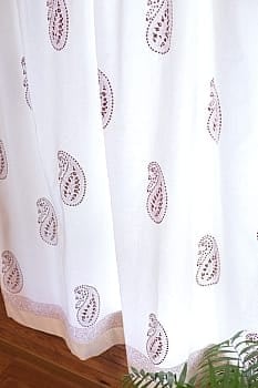 〔100cm×176cm〕インドの木版染め 手作りウッドブロックプリントのホワイトカーテン - 茶系 ペイズリーの商品写真