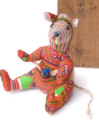 モン族の手作りぬいぐるみ - 子連れカンガルー カラフル系の商品写真