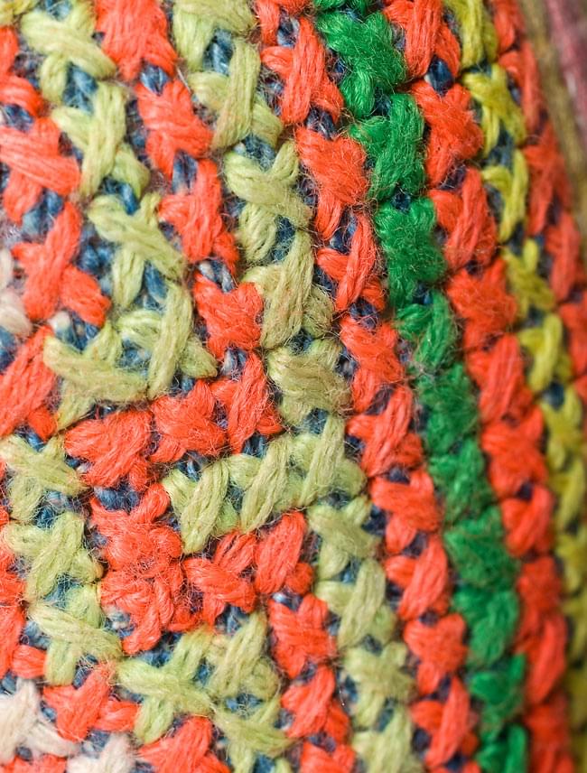 モン族の手作りパペット指人形 - にわとり 5 - モン族の伝統的な刺繍が用いられています。