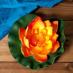 〔約17cm〕水に浮かぶ 睡蓮の造花 フローティングロータス - オレンジの商品写真